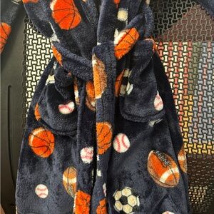 Robe Medium like new